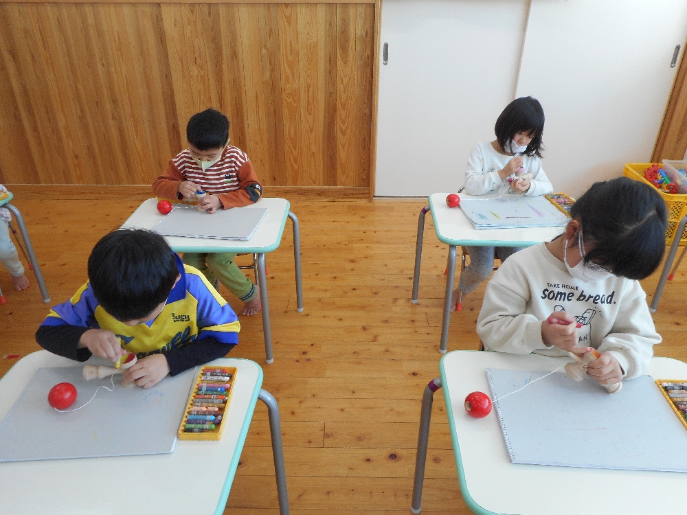 けん玉で遊ぼう