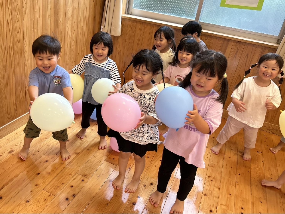 ふわふわ飛んでいく〜🎈（年少）